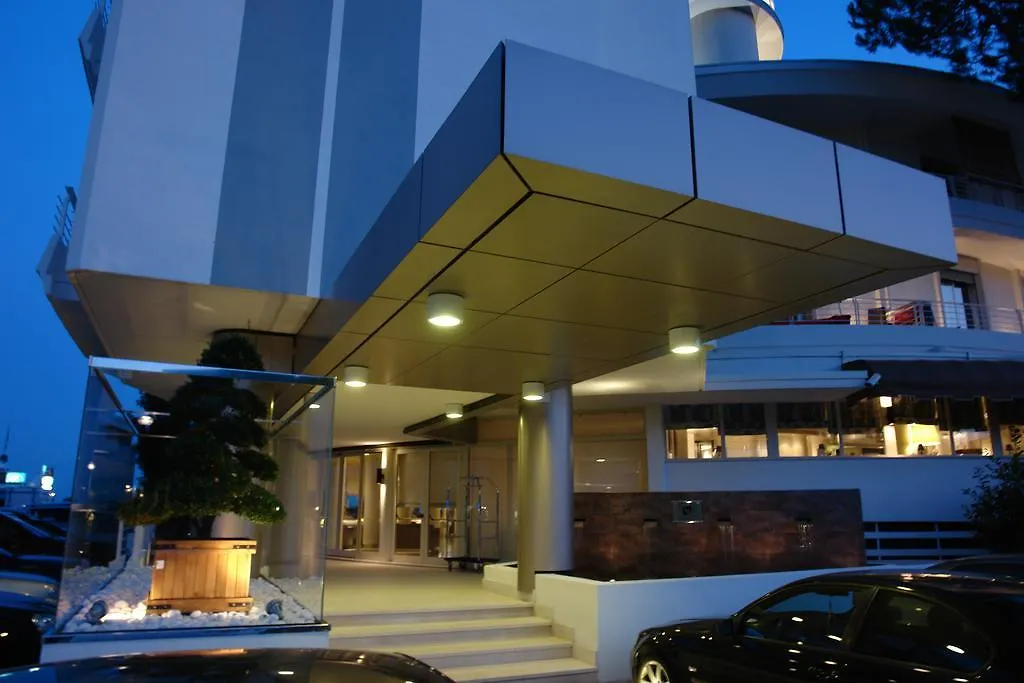 Hotel Mariver Lido di Jesolo 4*,  Italia