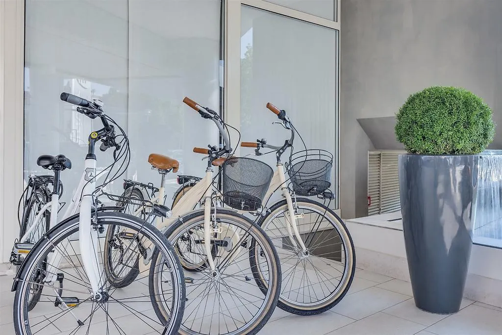 Hotel Mariver Lido di Jesolo 4*,  Italy